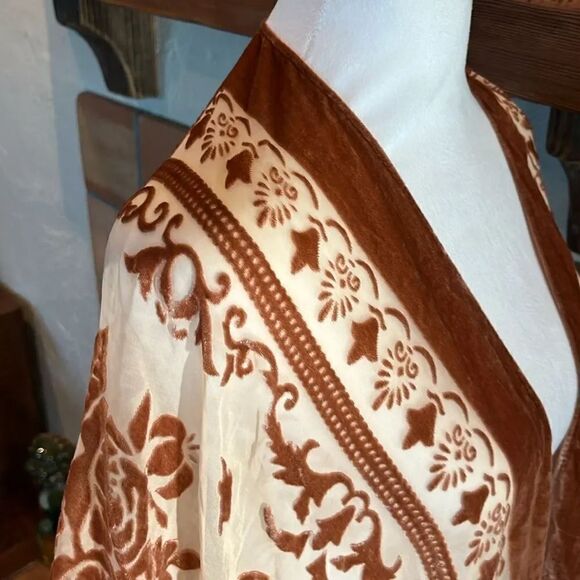 TORRID Velvet Burnout Ruana, OS! - Picture 5 of 12